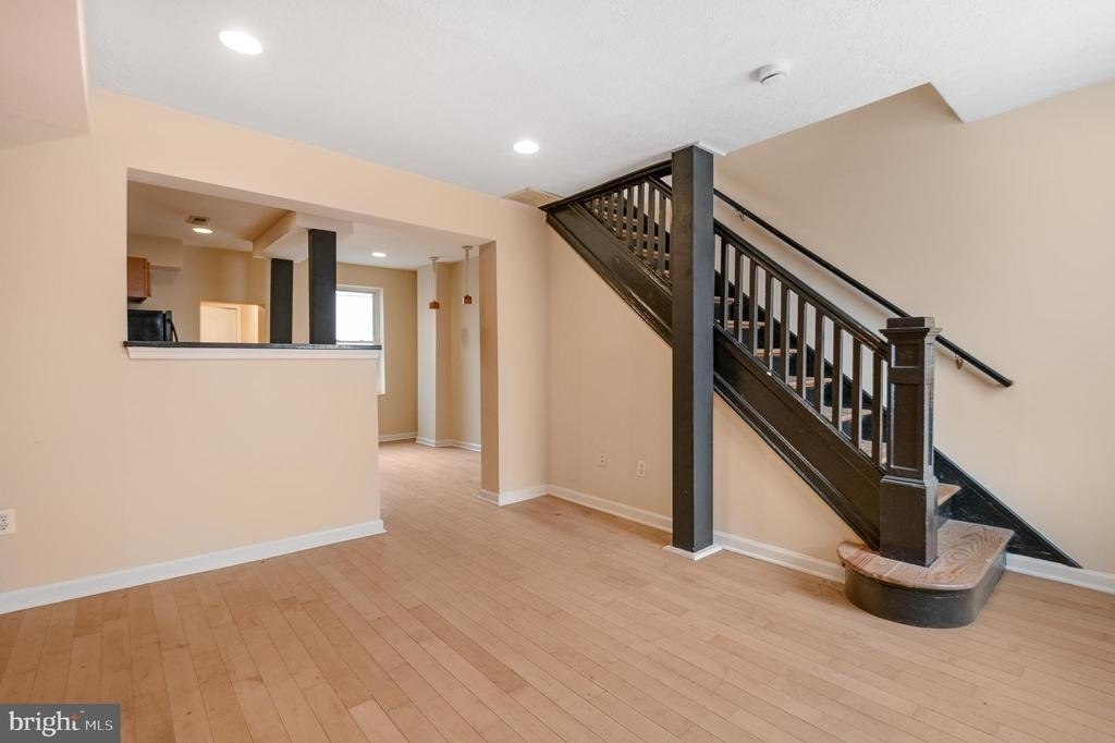 1123 W Lombard Street - Photo 7