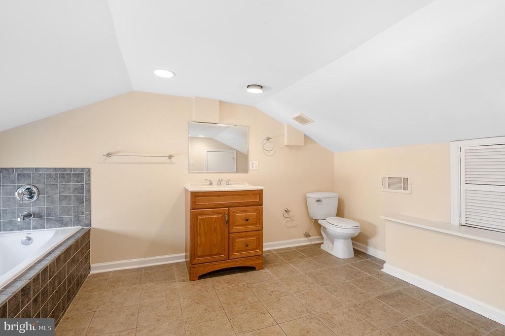 1123 W Lombard Street - Photo 31