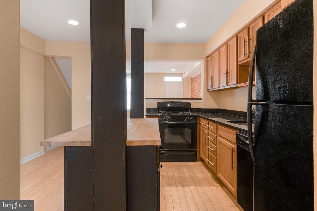 1123 W Lombard Street - Photo 17