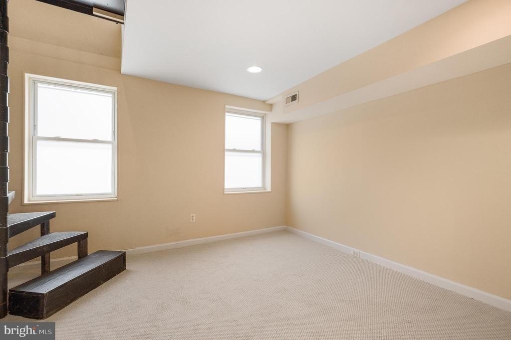 1123 W Lombard Street - Photo 28