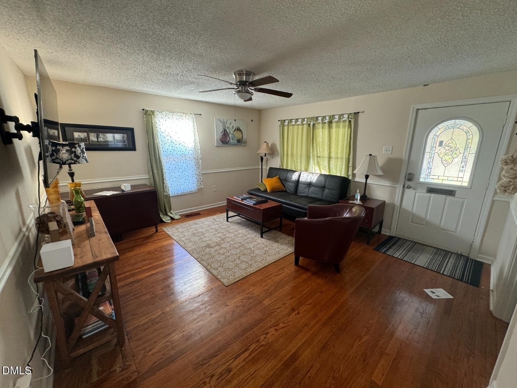 8551 Chapel Hill Road - Photo 4