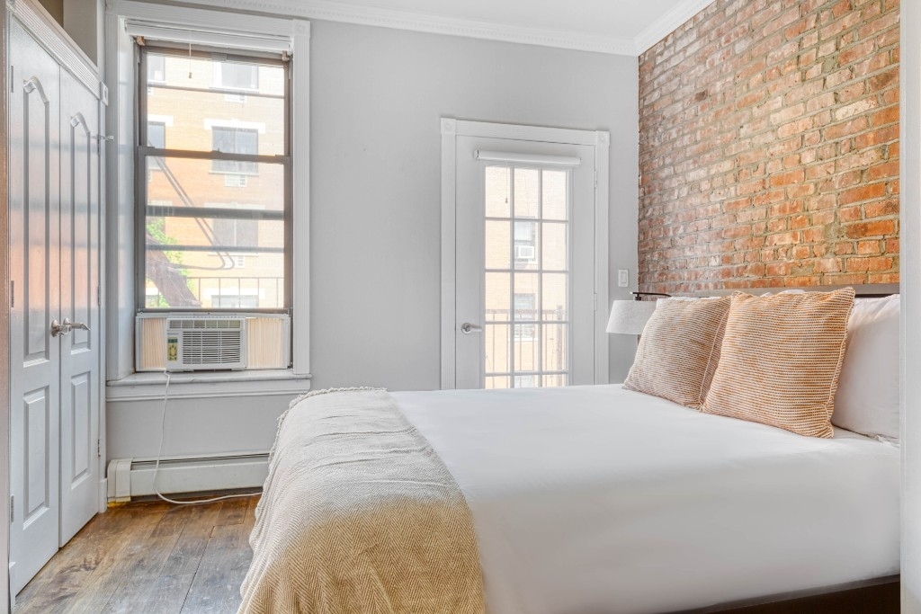 44 Avenue B - Photo 2
