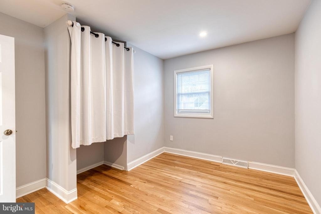 617 Oak Lane - Photo 11