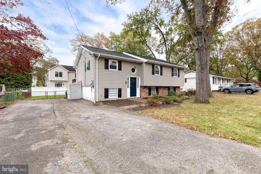 617 Oak Lane - Photo 1