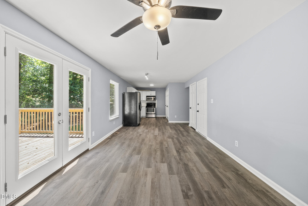 2108 Treverton Place - Photo 6