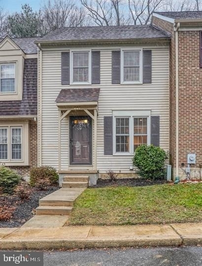 807 Stockbridge Drive - Photo 0