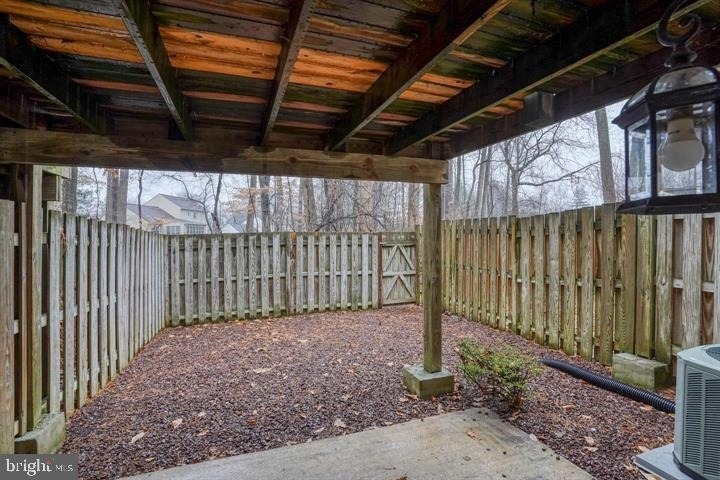 807 Stockbridge Drive - Photo 16