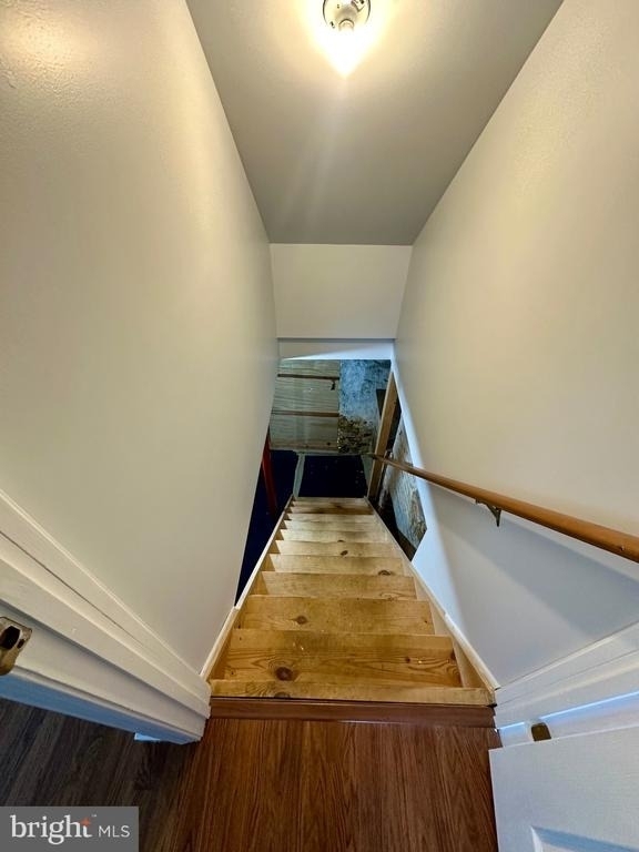 505 High Street - Photo 3