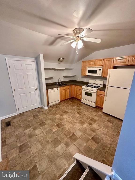 505 High Street - Photo 17