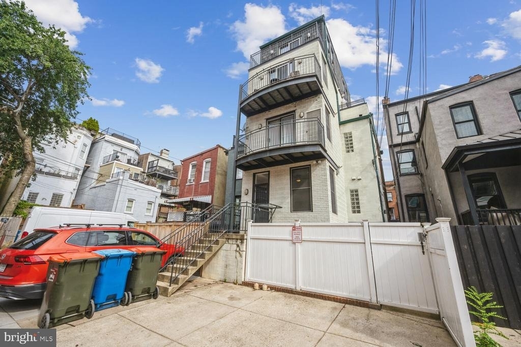 1832 Swann Street Nw - Photo 15