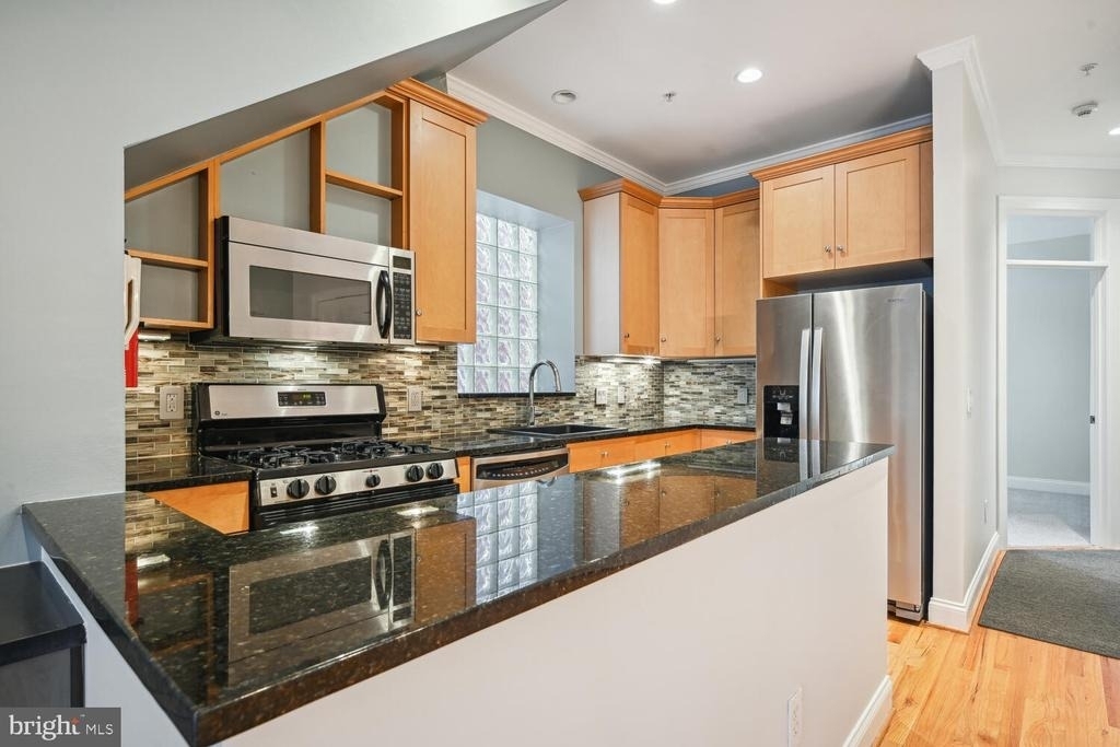 1832 Swann Street Nw - Photo 4