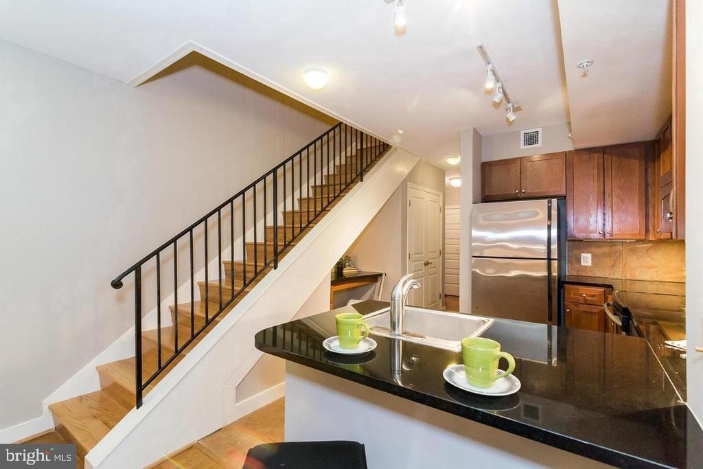 616 E Street Nw - Photo 10