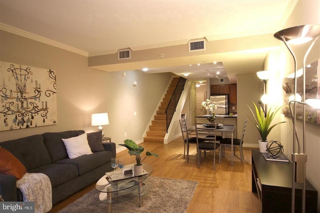 616 E Street Nw - Photo 7