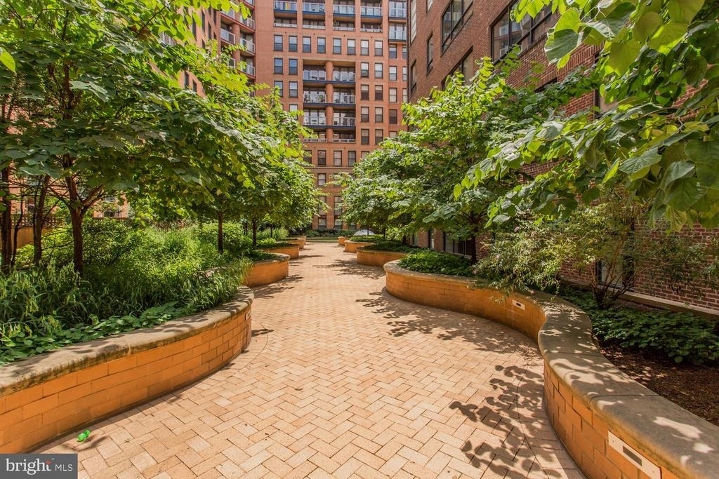 616 E Street Nw - Photo 22