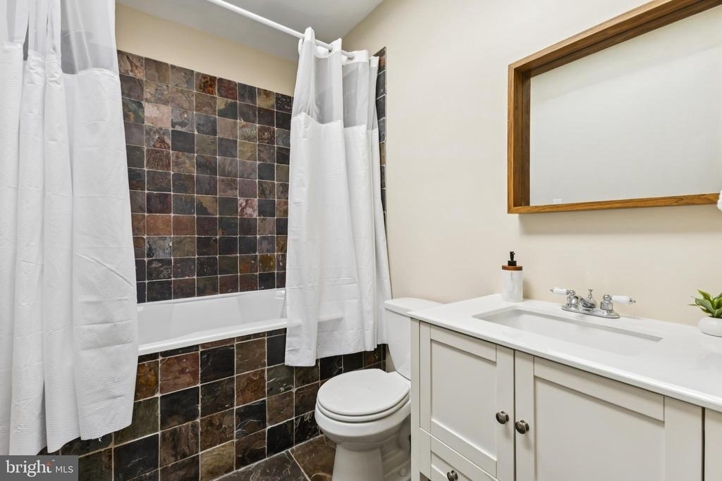 226 Rhode Island Avenue Nw - Photo 17