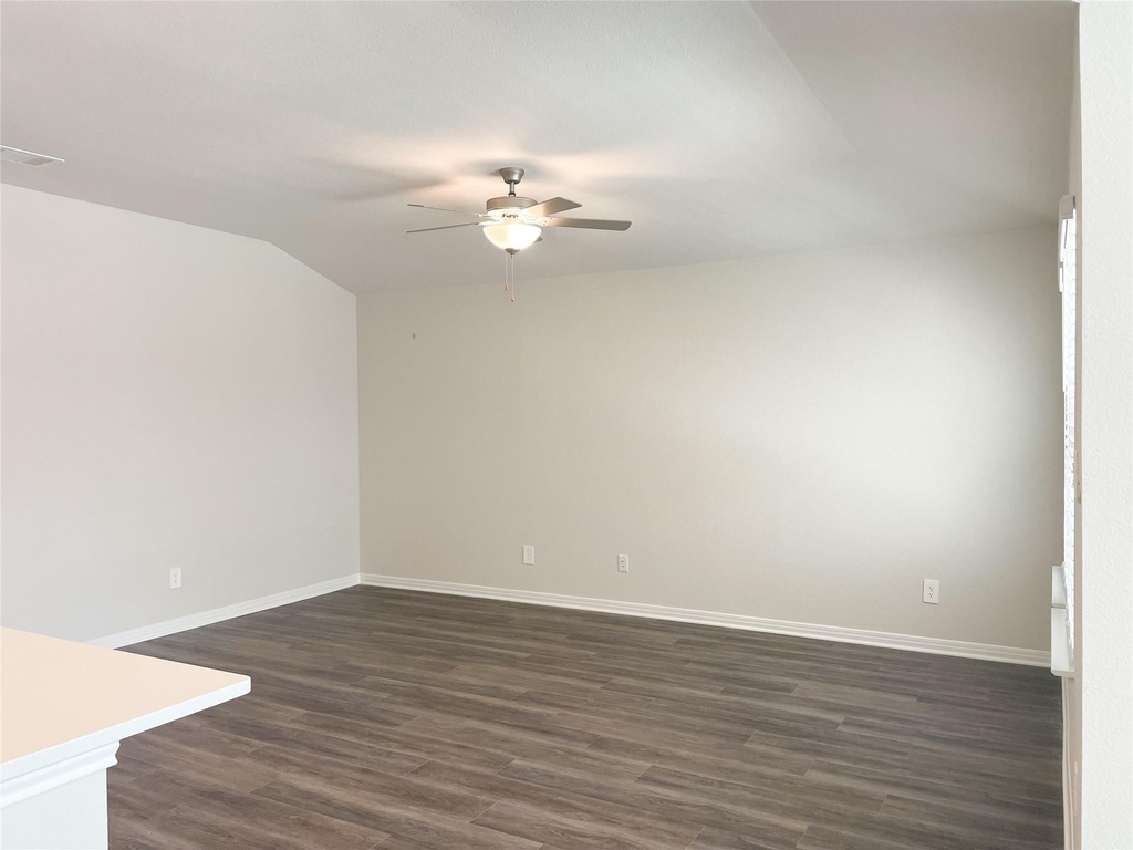 124 Stellar Wind Dr - Photo 5