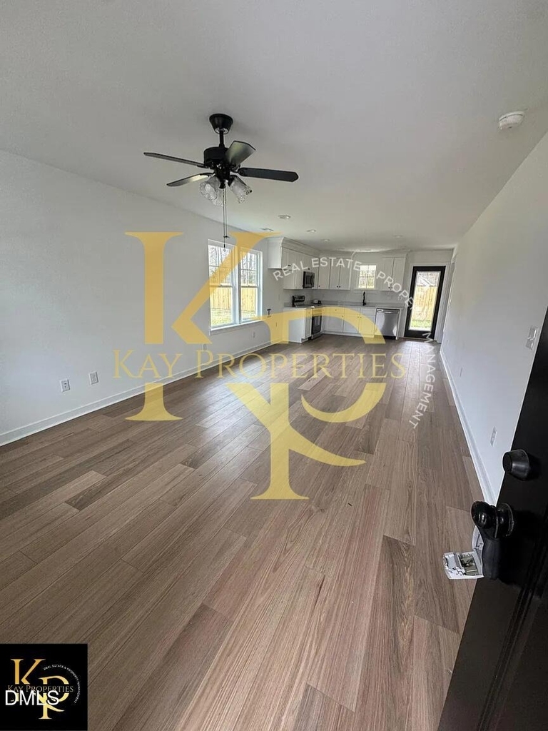 510 Crump Street - Photo 1
