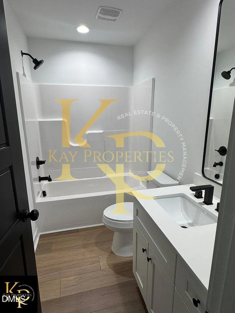 510 Crump Street - Photo 8