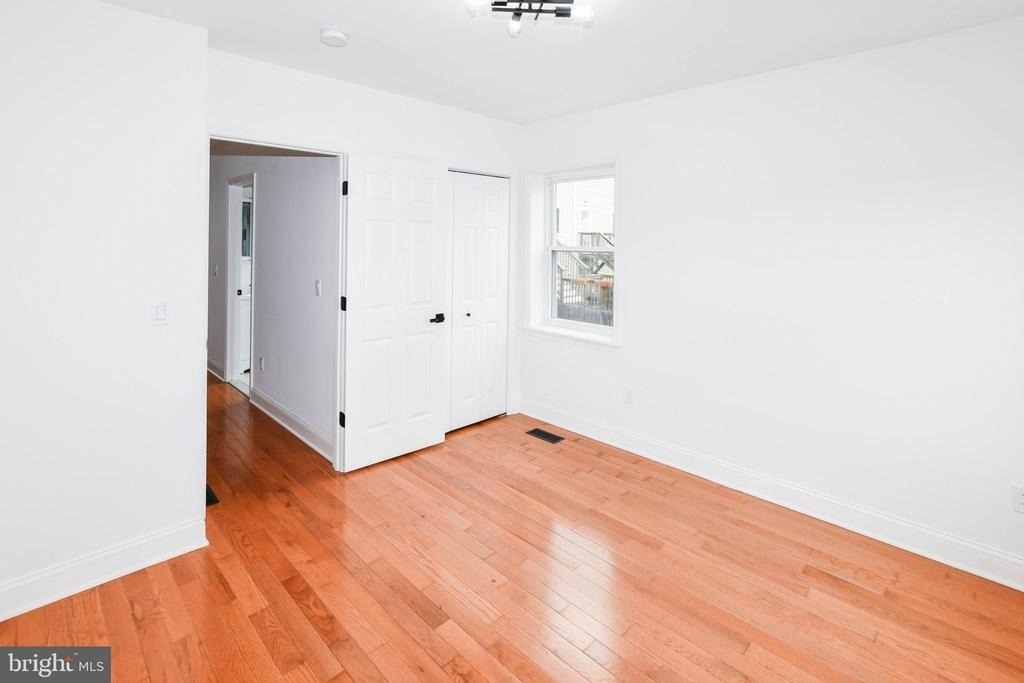 1916 West Virginia Avenue Ne - Photo 36