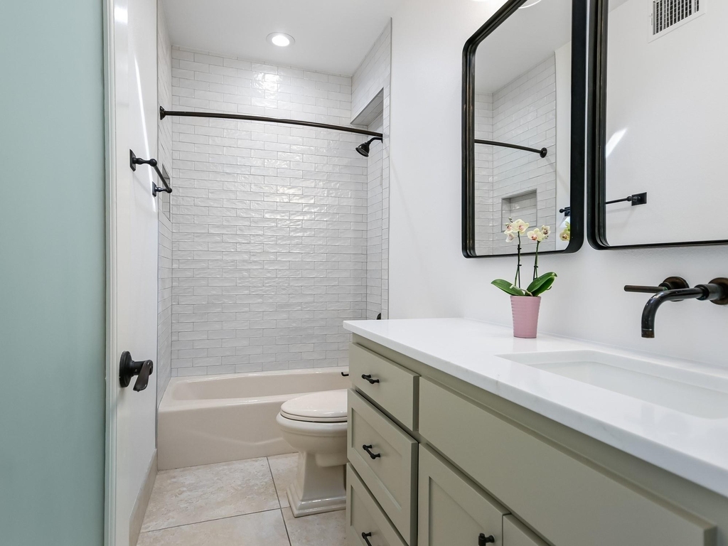 2704 Oakhurst Ave - Photo 12