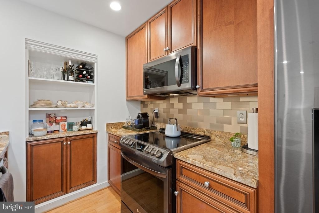 424 E Capitol Street Ne - Photo 9