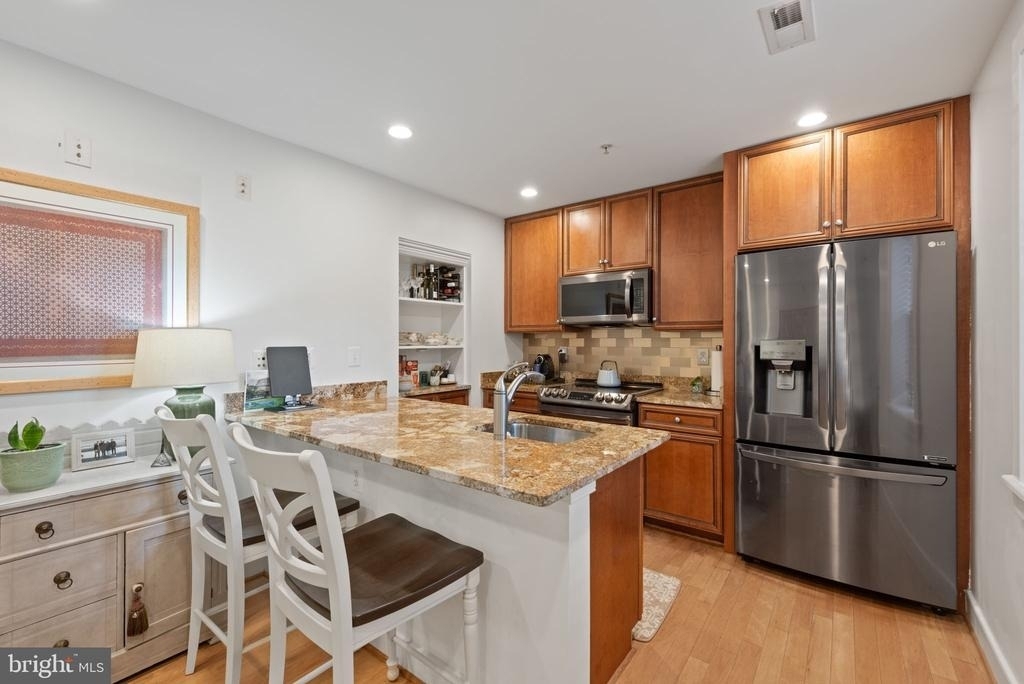 424 E Capitol Street Ne - Photo 8