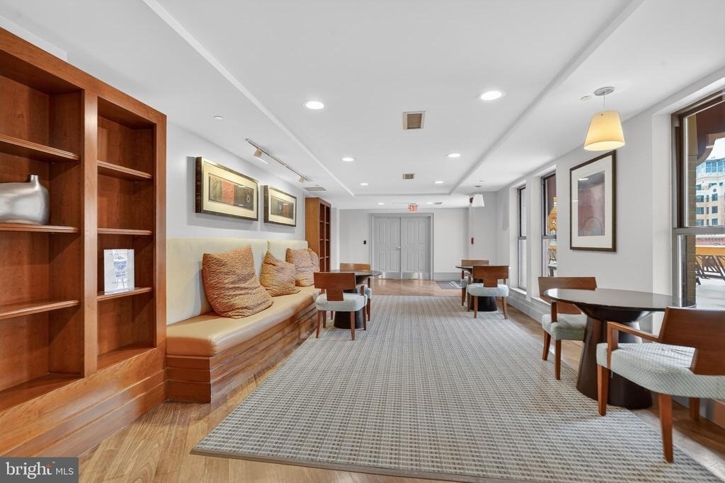 777 7th Street Nw - Photo 16