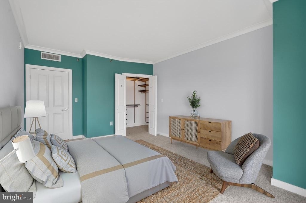 777 7th Street Nw - Photo 11