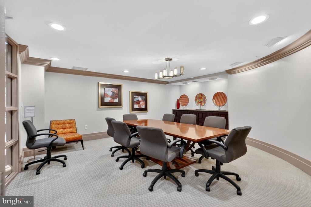 777 7th Street Nw - Photo 19