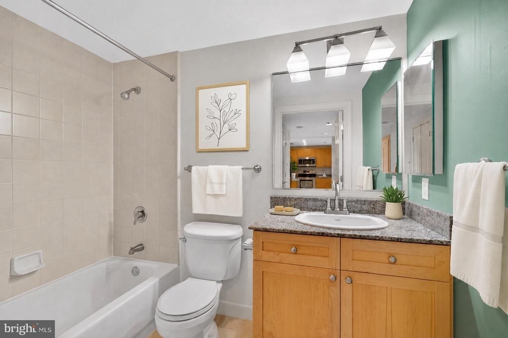 777 7th Street Nw - Photo 13