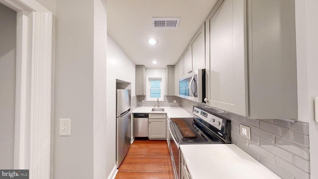 1724 21st Street Nw - Photo 1