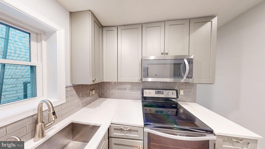 1724 21st Street Nw - Photo 2