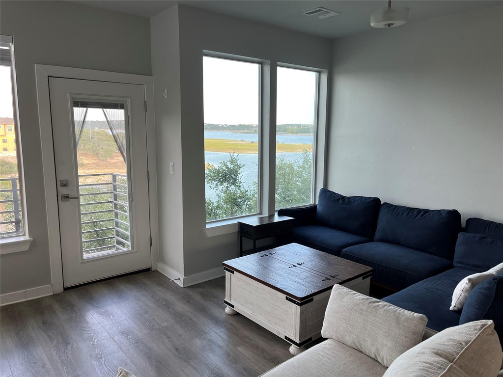 2301 Hancock Ave - Photo 15