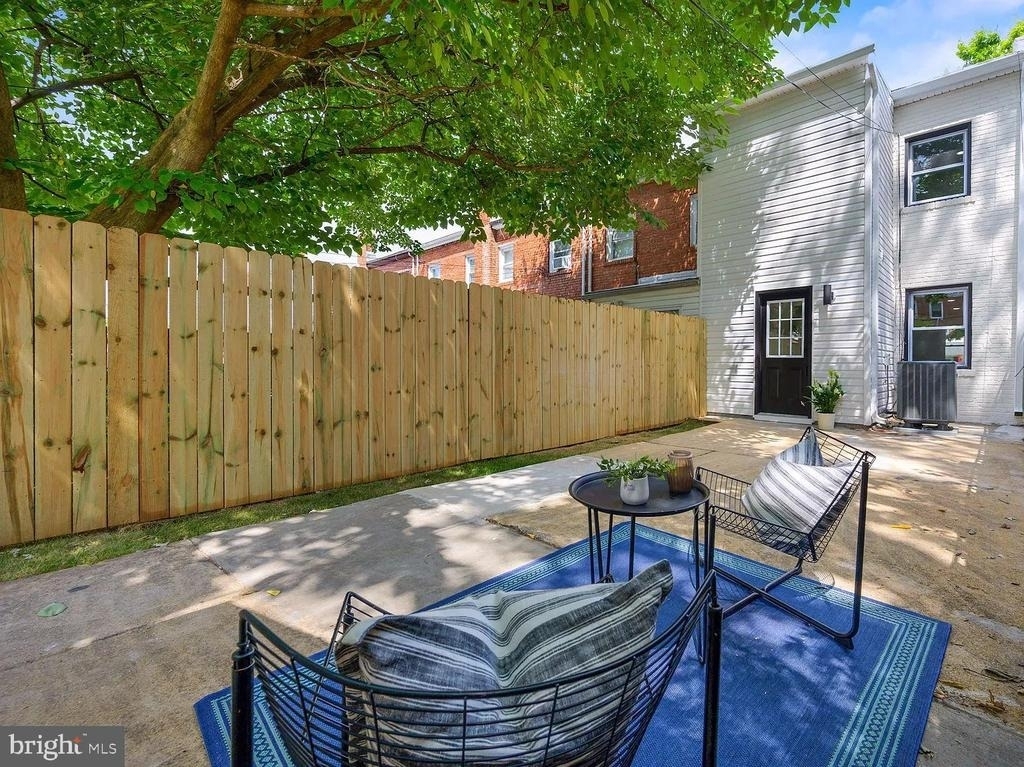 420 20th Street Ne - Photo 9