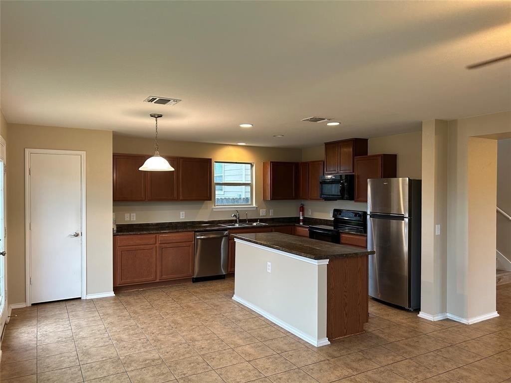 9001 Bird Brook Ln - Photo 1