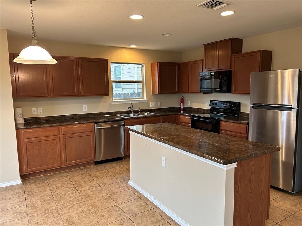 9001 Bird Brook Ln - Photo 19