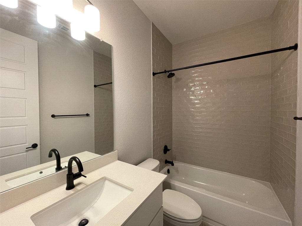 1546 Escarpment - Photo 22