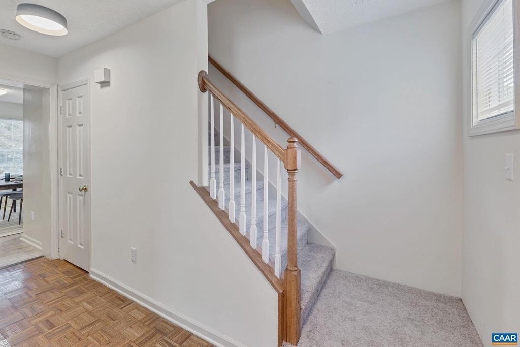 112 Brandywine Ct - Photo 3