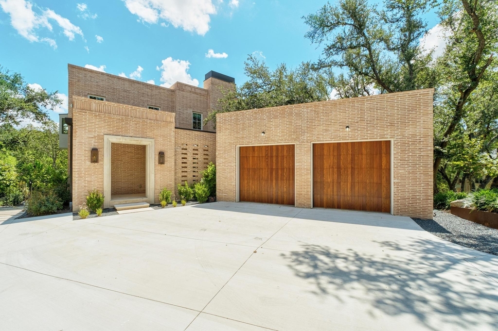 4500 River Wood Ct - Photo 3