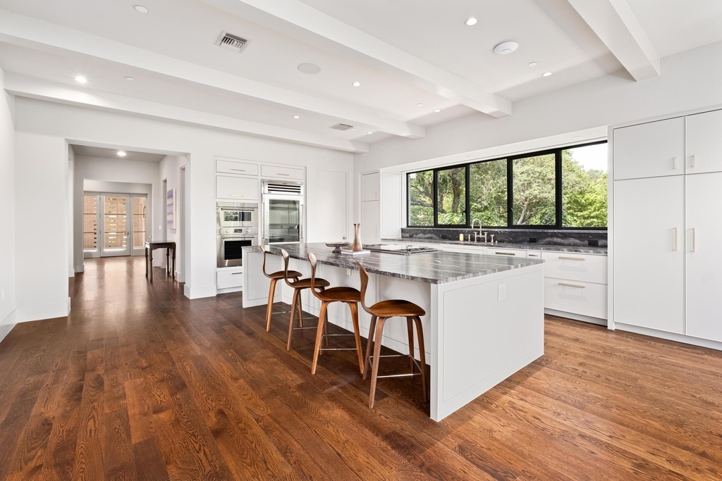 4500 River Wood Ct - Photo 11