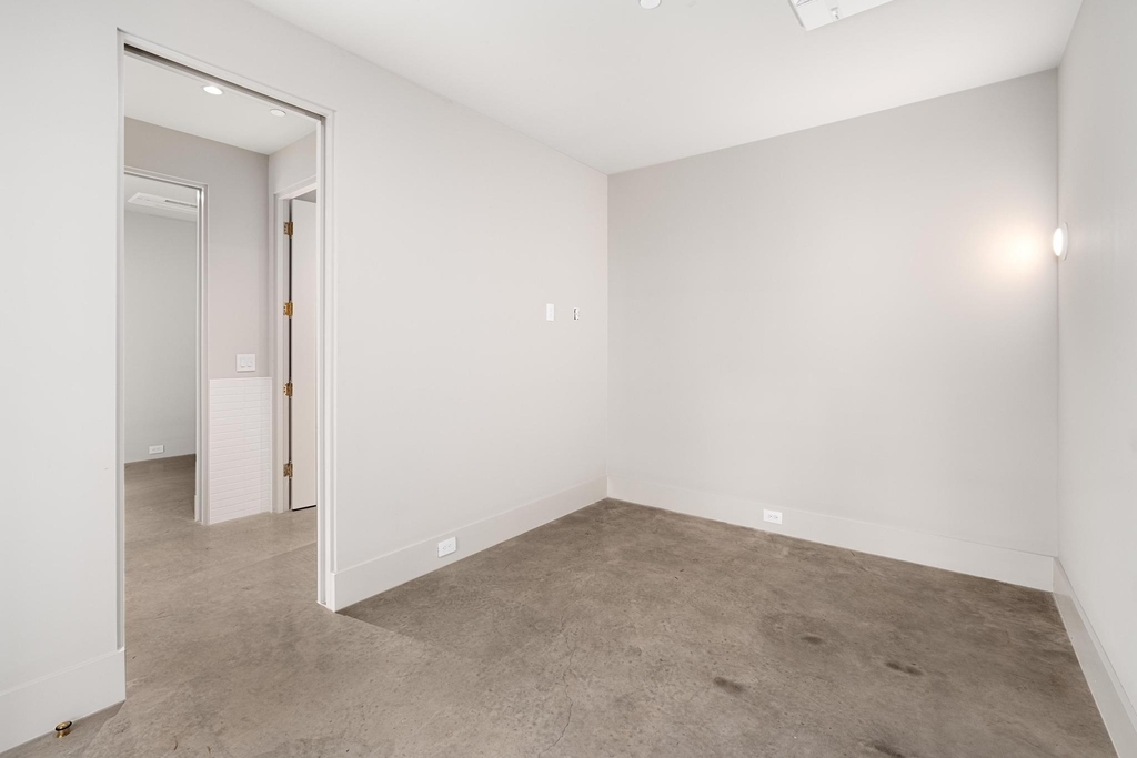 4500 River Wood Ct - Photo 28