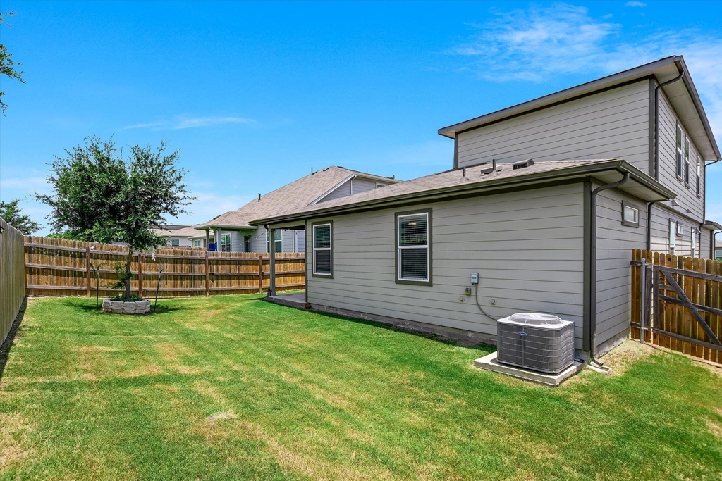 4701 Canongate Dr - Photo 18