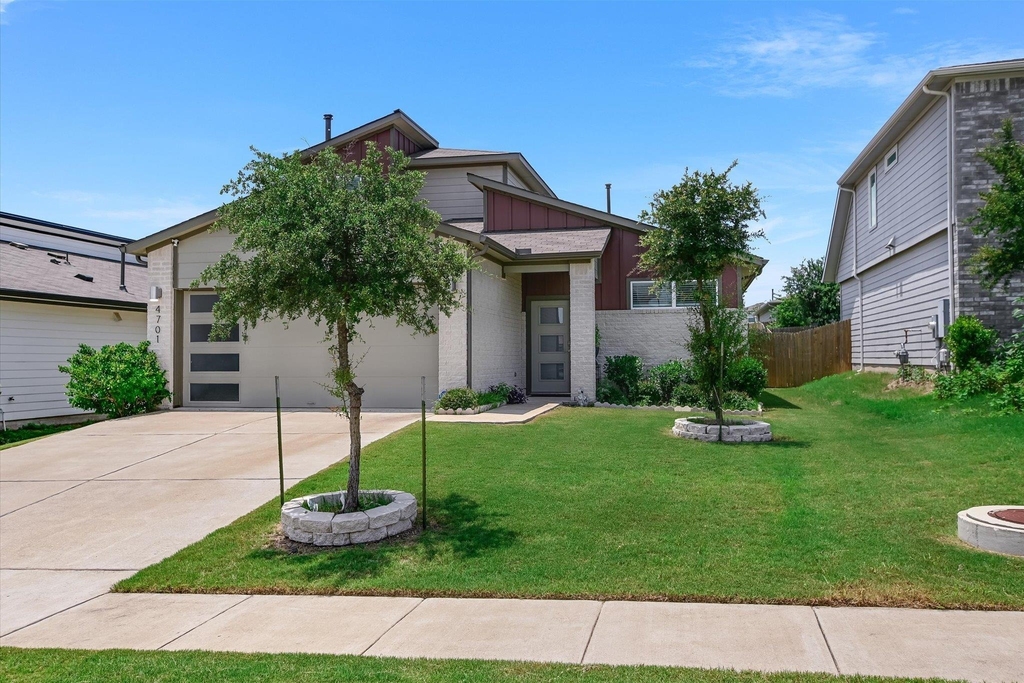 4701 Canongate Dr - Photo 0