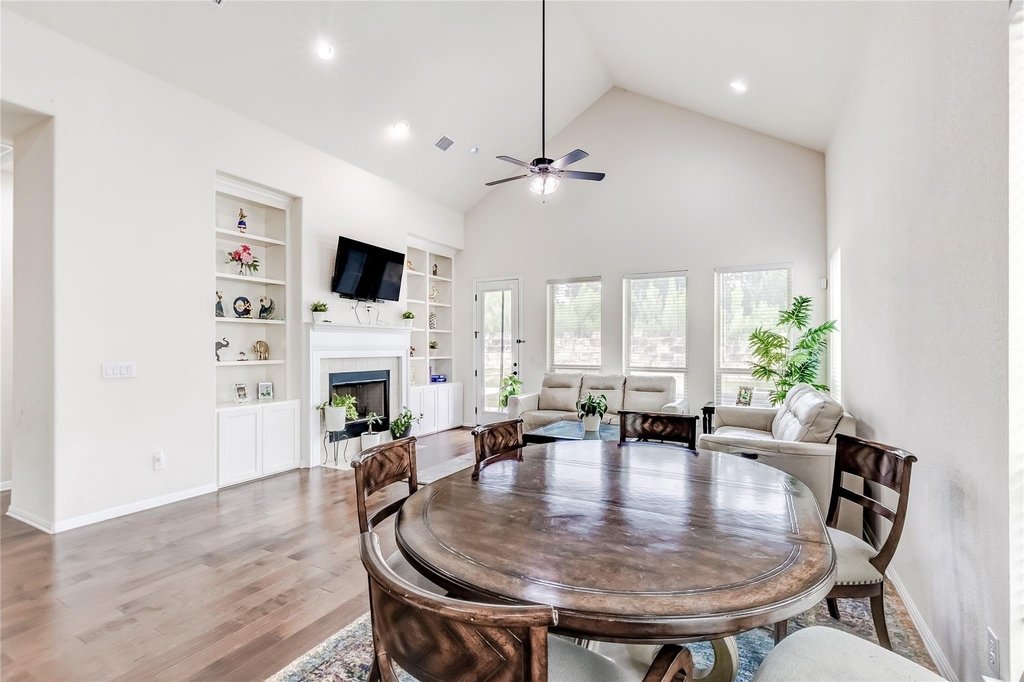1012 Clearwell St - Photo 10
