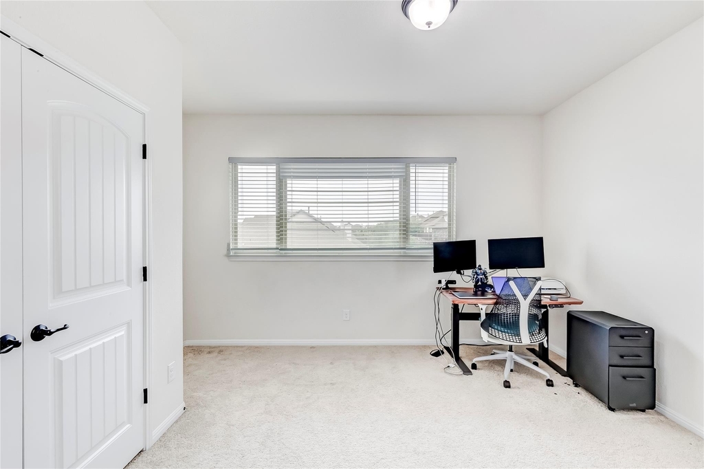 1012 Clearwell St - Photo 28