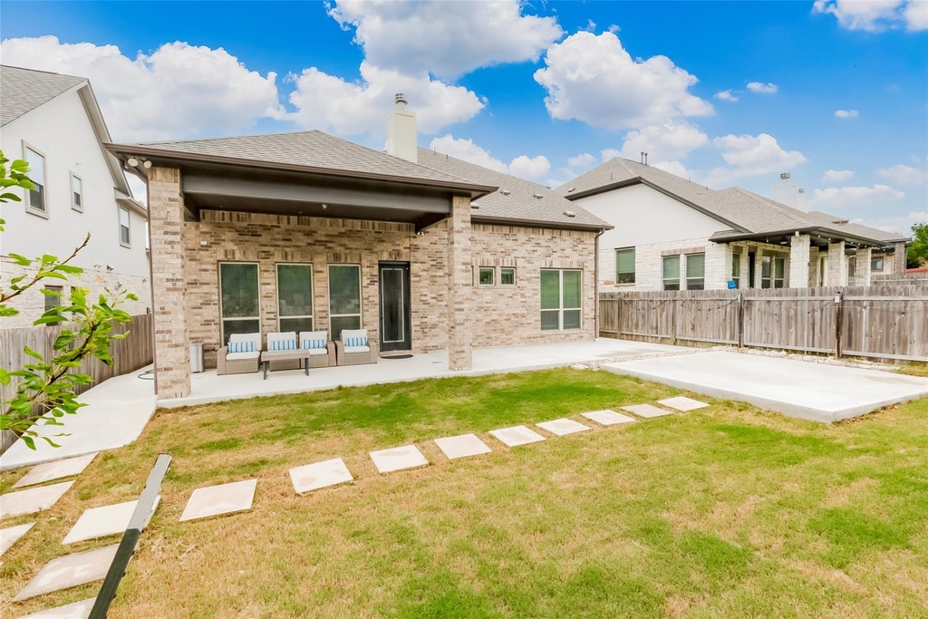 1012 Clearwell St - Photo 33