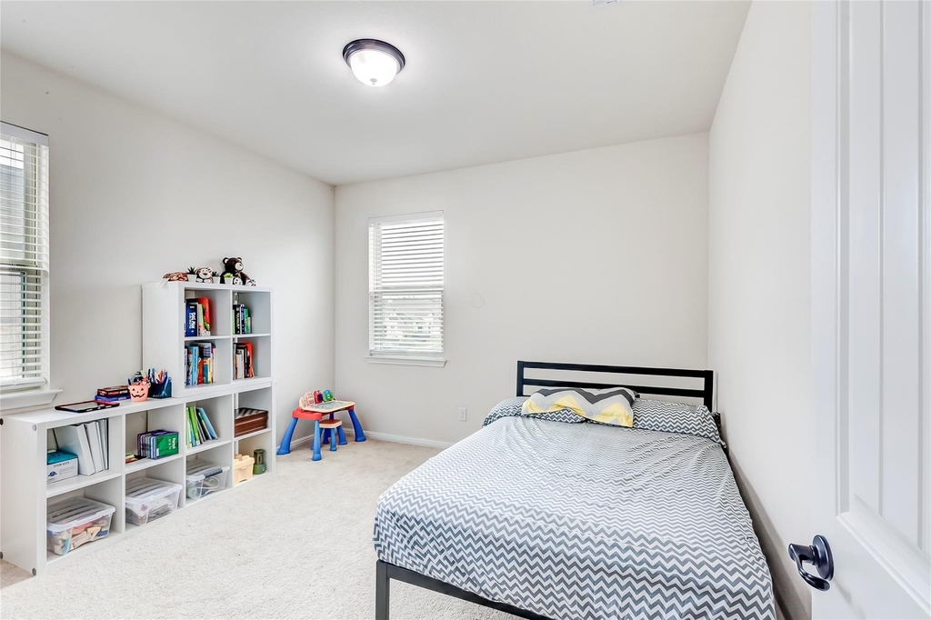 1012 Clearwell St - Photo 26