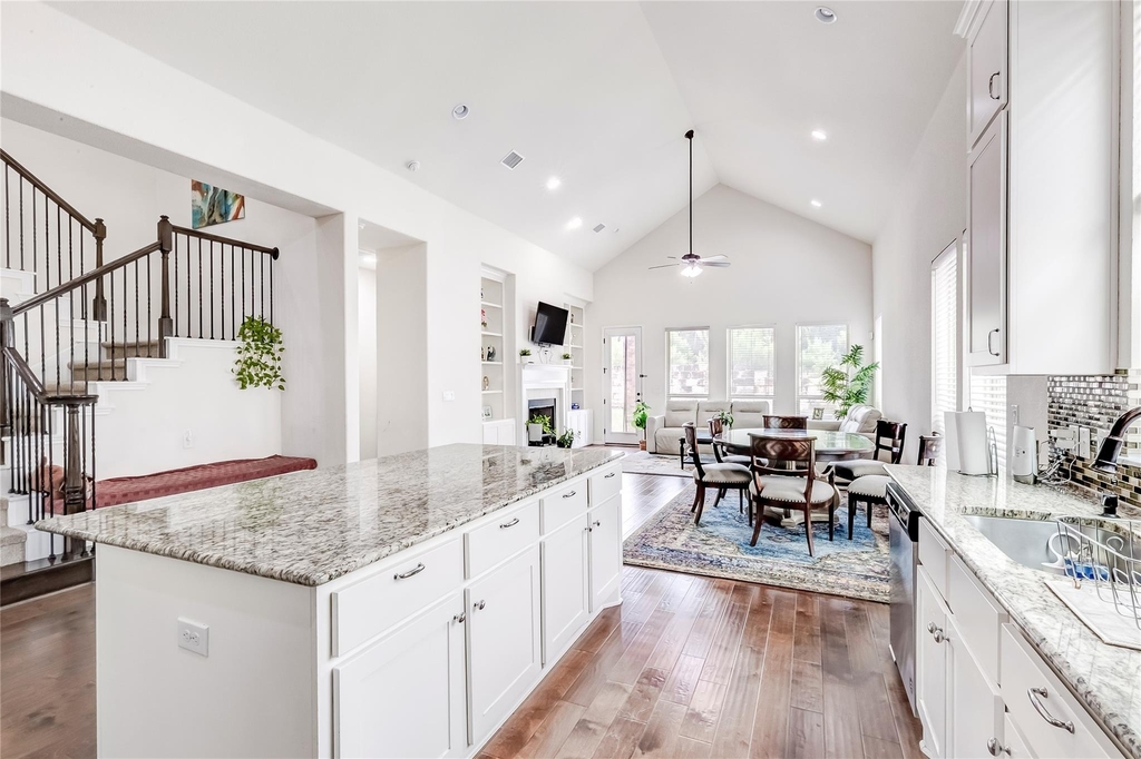 1012 Clearwell St - Photo 15