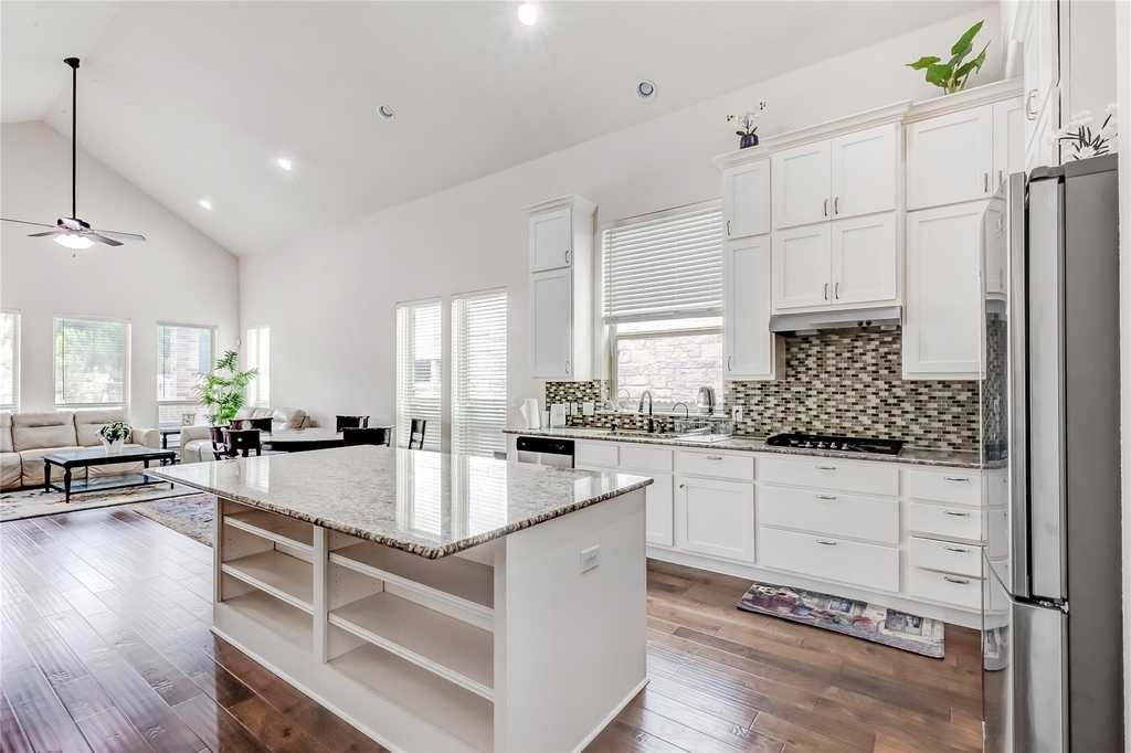 1012 Clearwell St - Photo 12