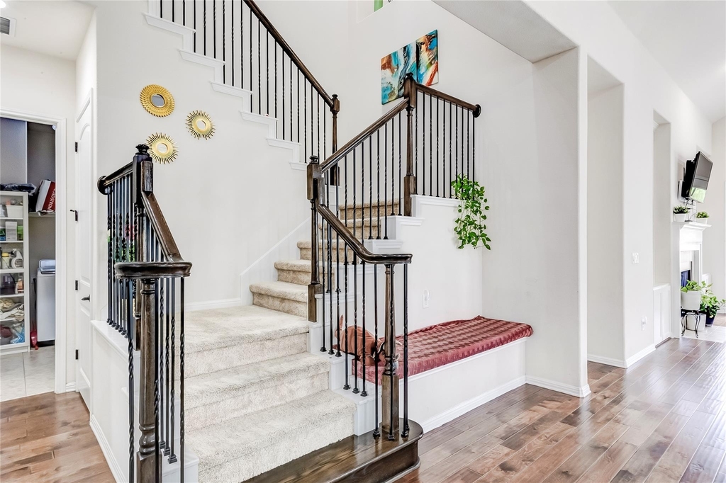 1012 Clearwell St - Photo 6